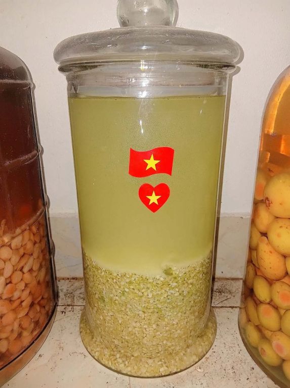 Hình ảnh bình Rượu cốm ngâm Hình ảnh bình Rượu cốm ngâm
